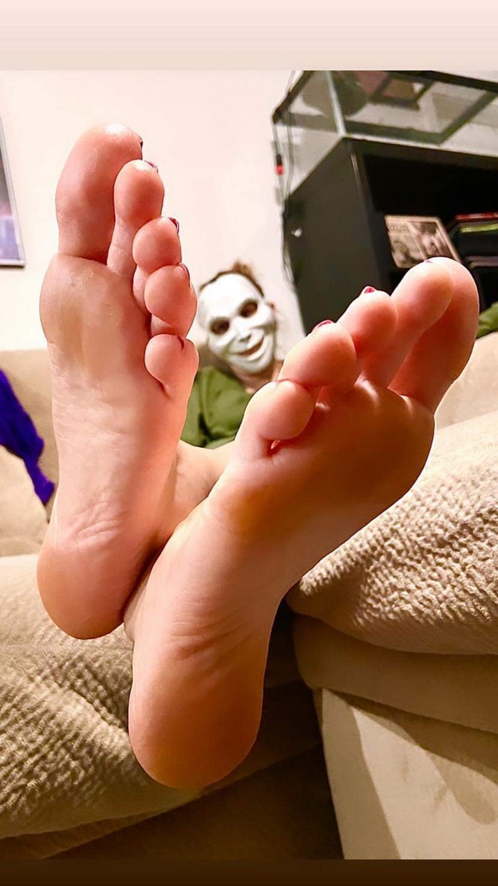 Kari Frankenstein Karloff Feet