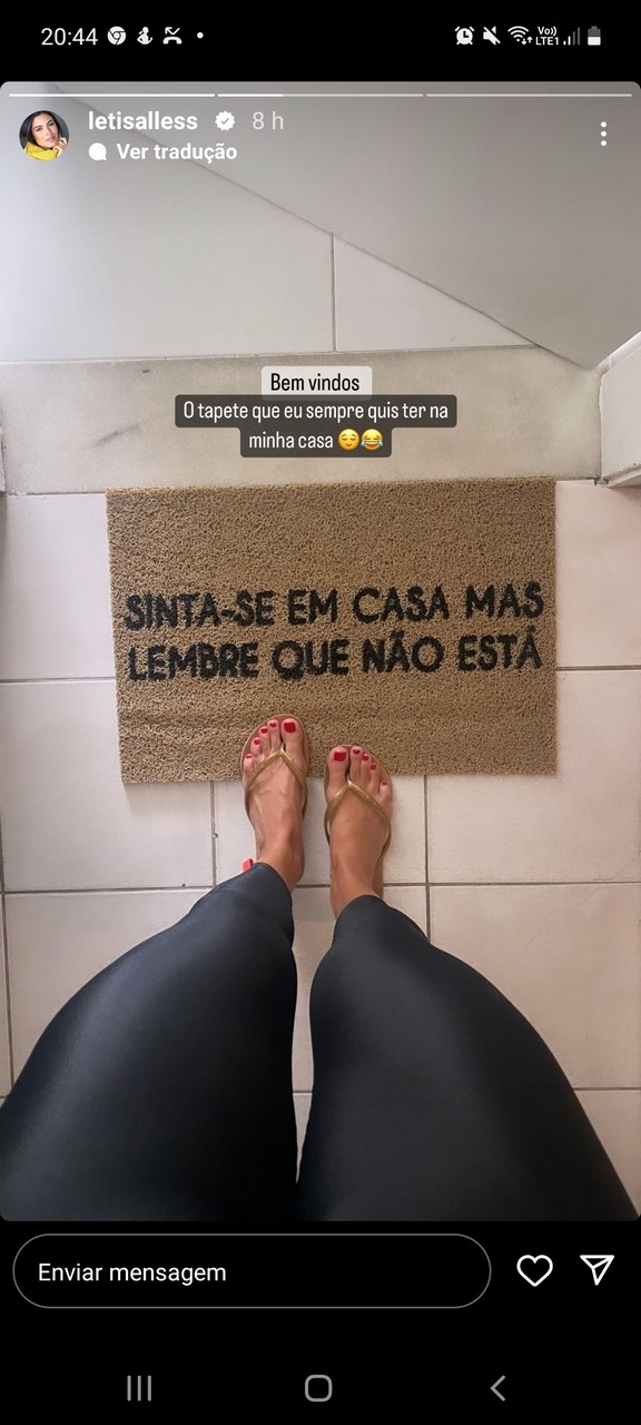 Leticia Sales Feet