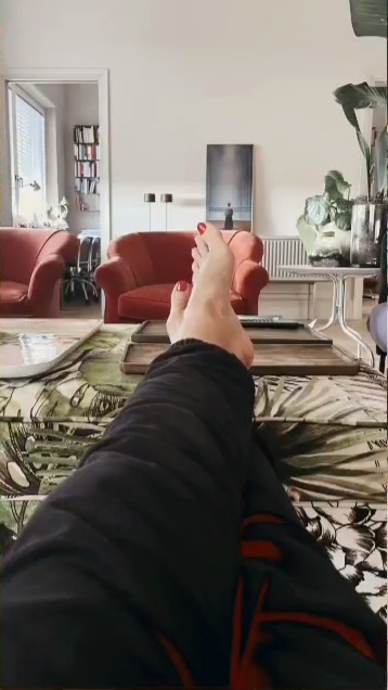 Luisa Ranieri Feet