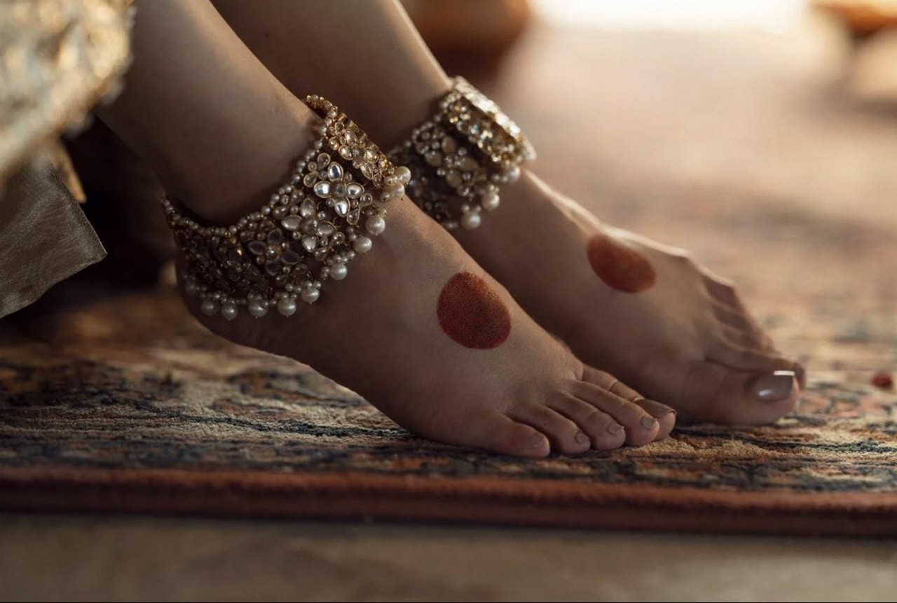 Maya Ali Feet