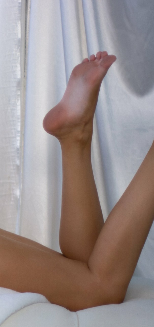 Mikaela Pascal Feet