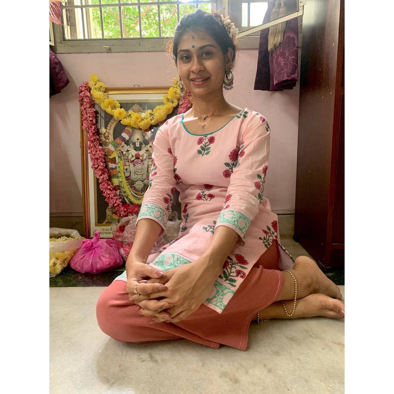 Nithyashree Venkataramanan Feet