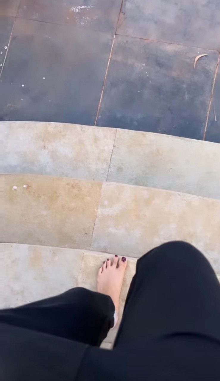 Puja Gupta Feet
