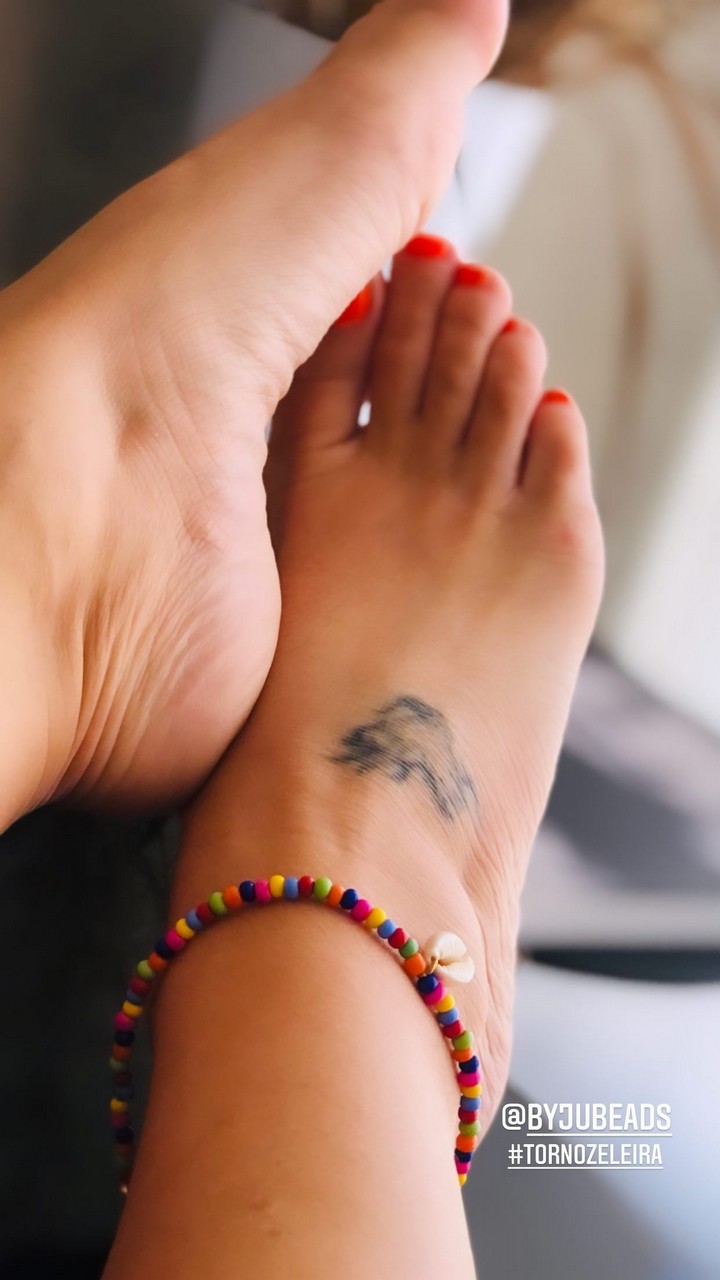 Renata Bras Feet