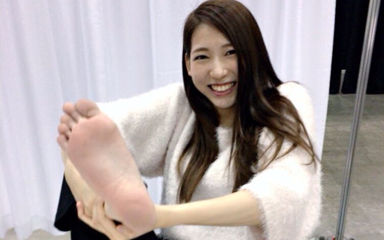Shinobu Mogi Feet