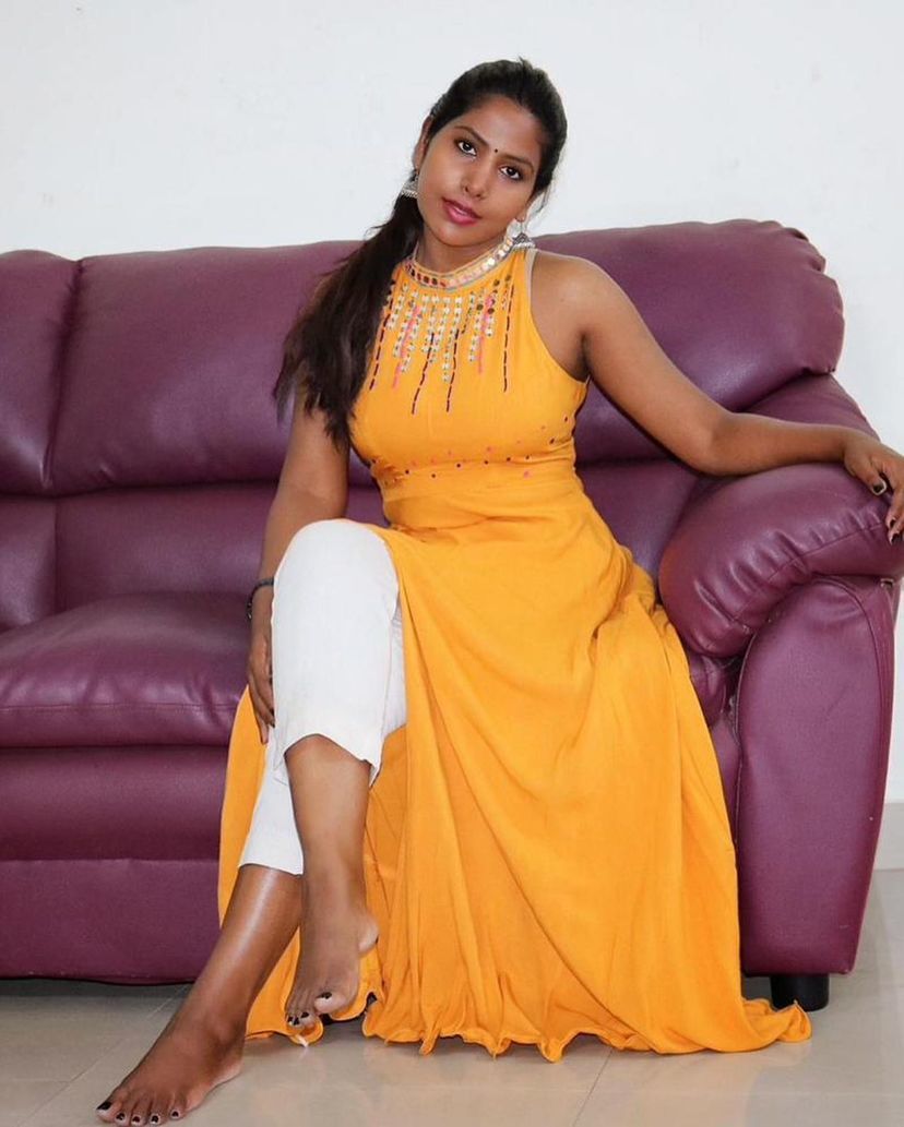 Suvitha Rajendran Feet