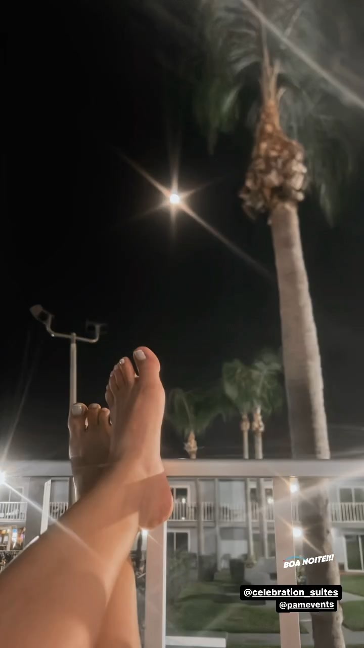 Valesca Popozuda Feet