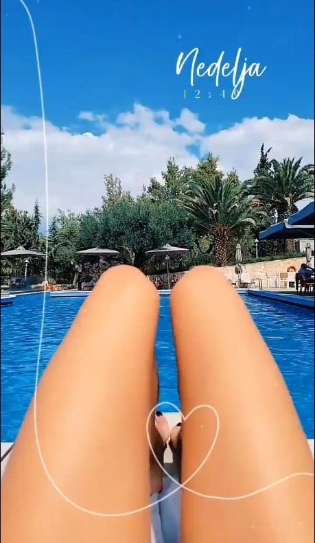 Ana Milenkovic Feet