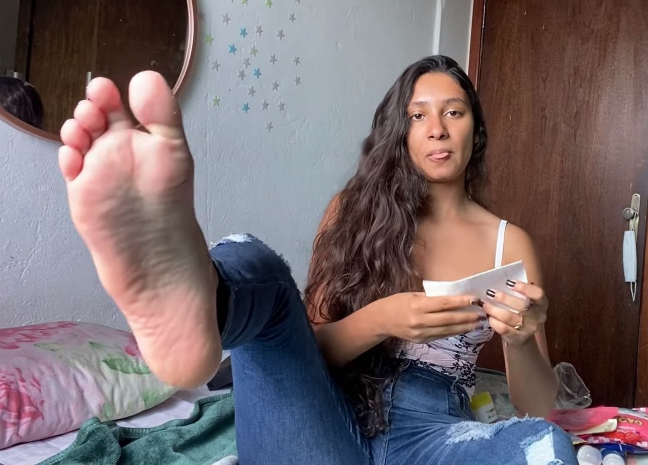 Andreza Santana Feet