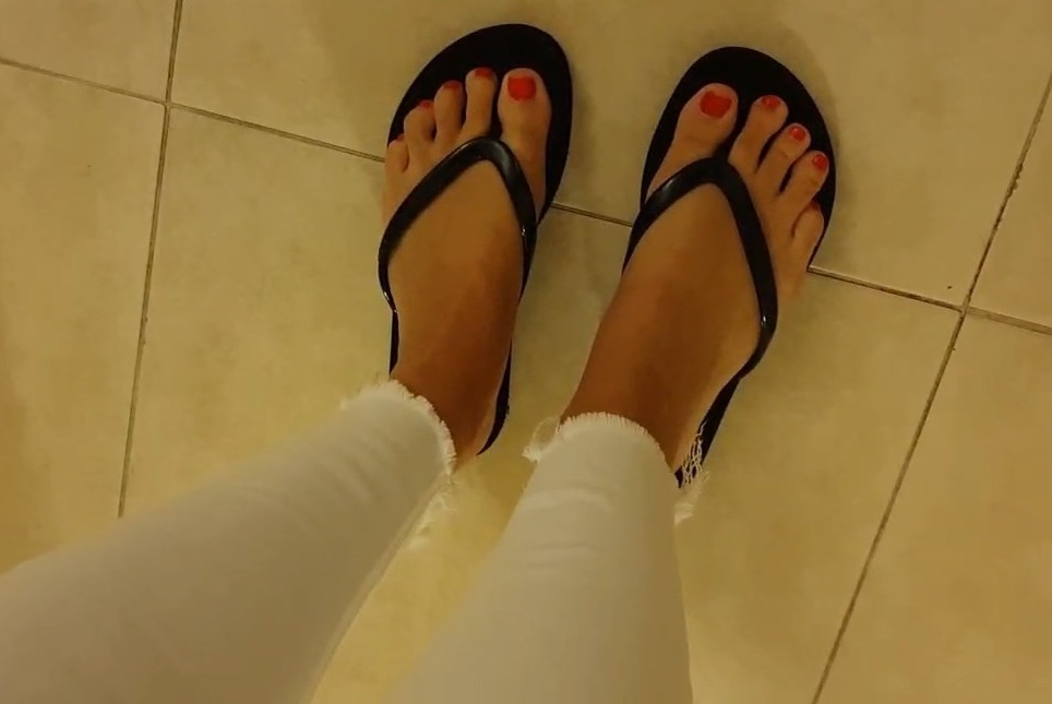 Anniina Pohjonen Feet