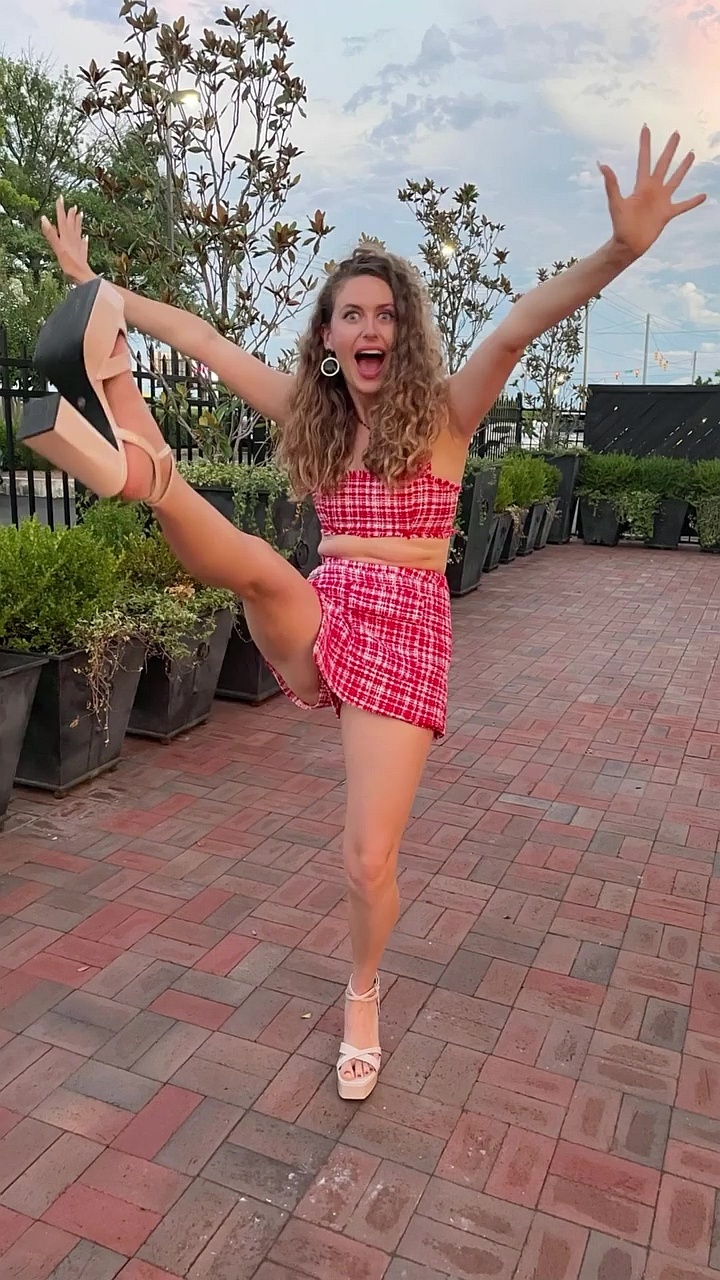 Chandler Juliet Feet