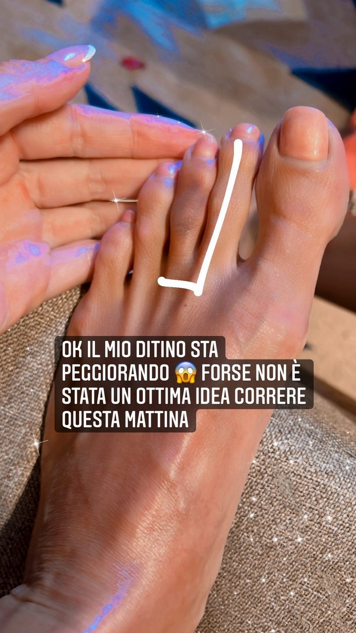 Elena Morali Feet