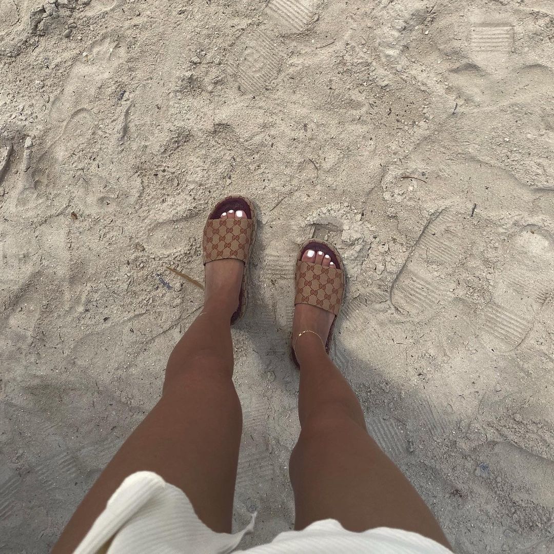 Eliana Orly Feet