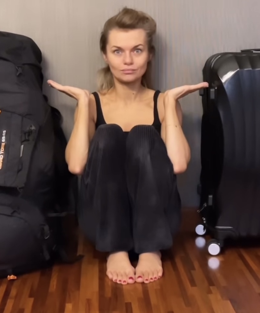 Emilia Komarnicka Feet