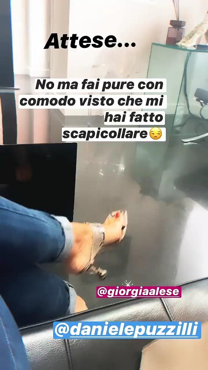 Flora Canto Feet