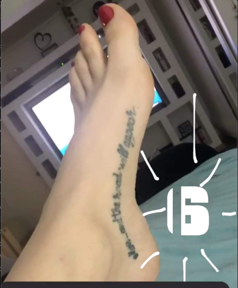 Ingrid Cruz Feet
