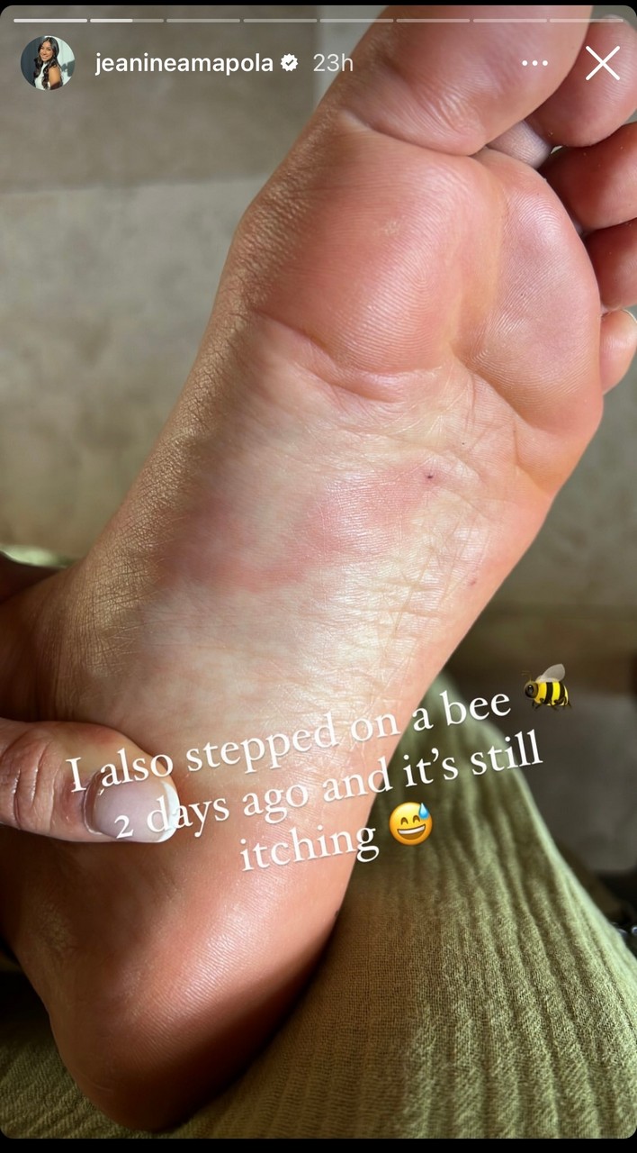 Jeanine Amapola Feet