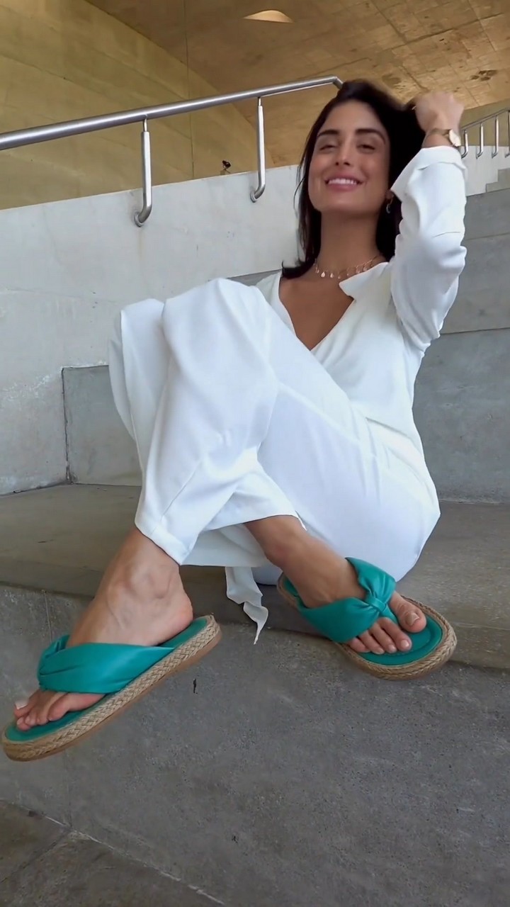 Leticia Almeida Feet