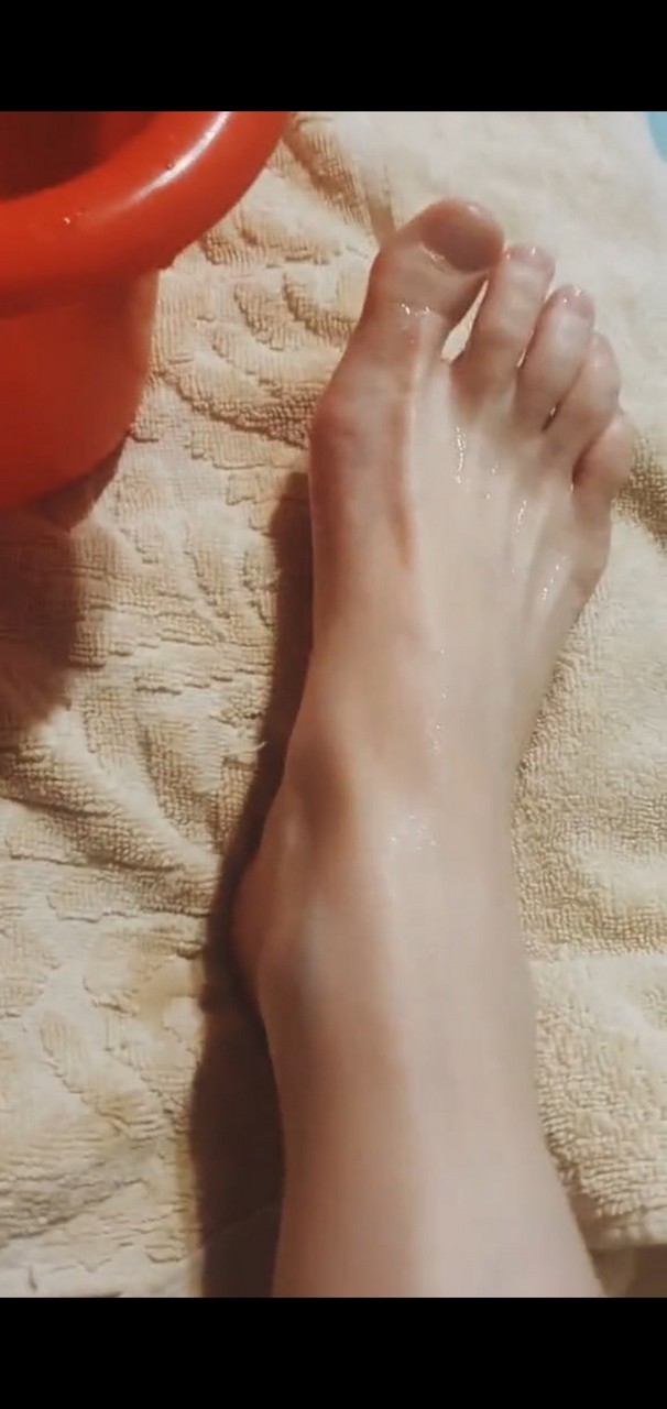 Lilia Lemoine Feet