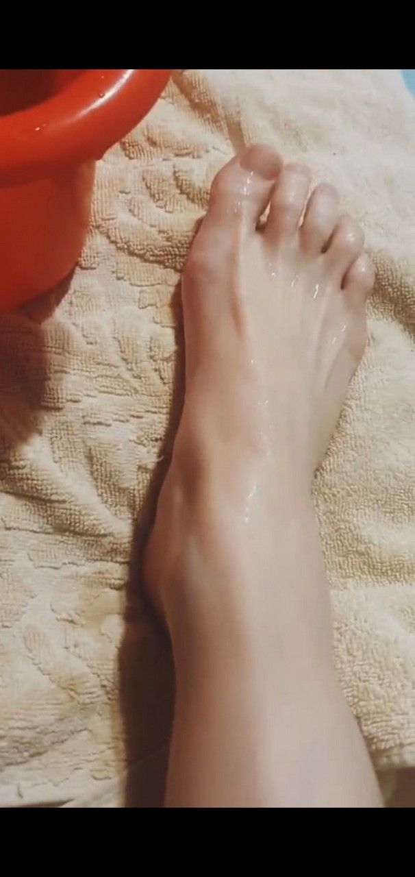 Lilia Lemoine Feet