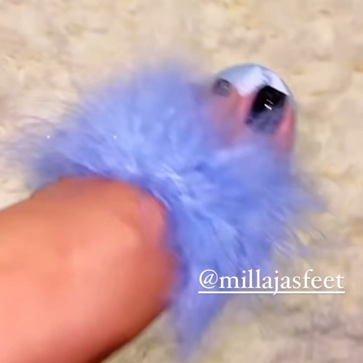 Milla Jasmine Feet