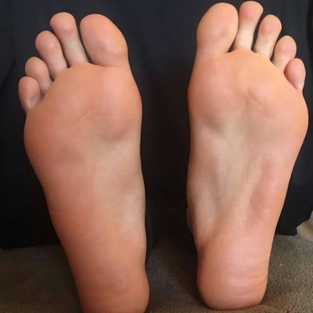 Olga Ntalla Feet