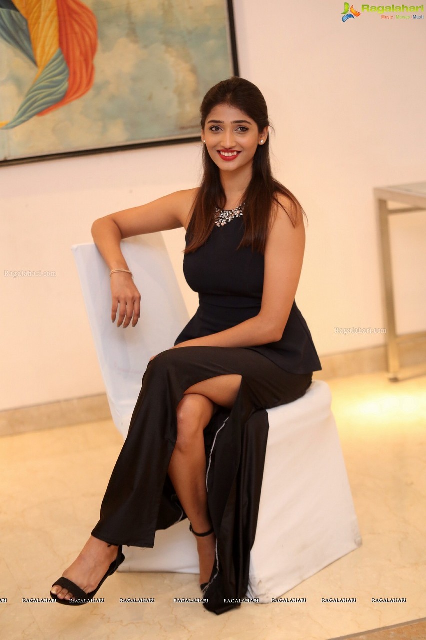 Priya Vadlamani Feet