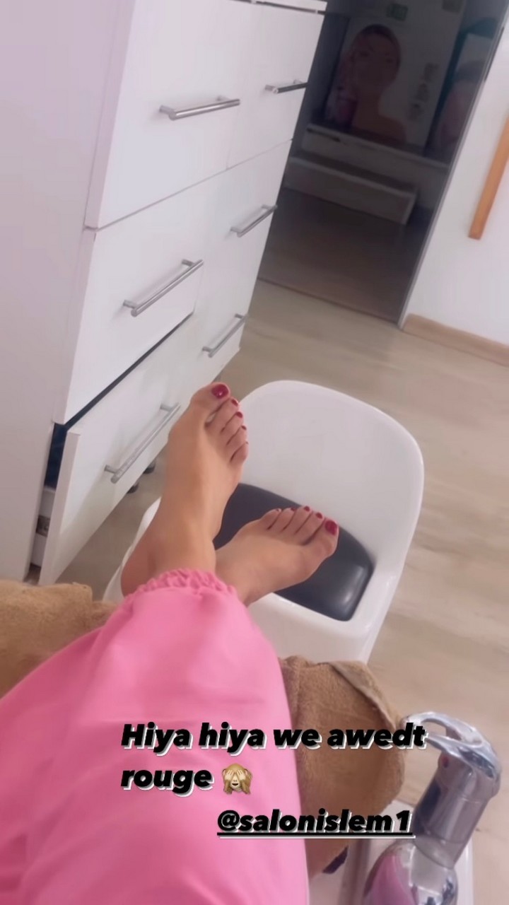 Yosra Manai Feet