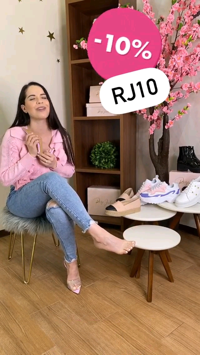 Arely Tellez Feet