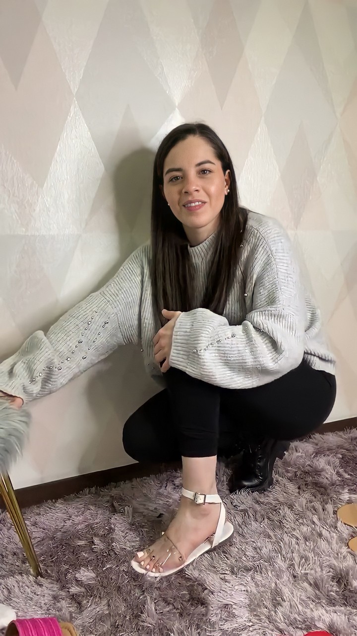 Arely Tellez Feet