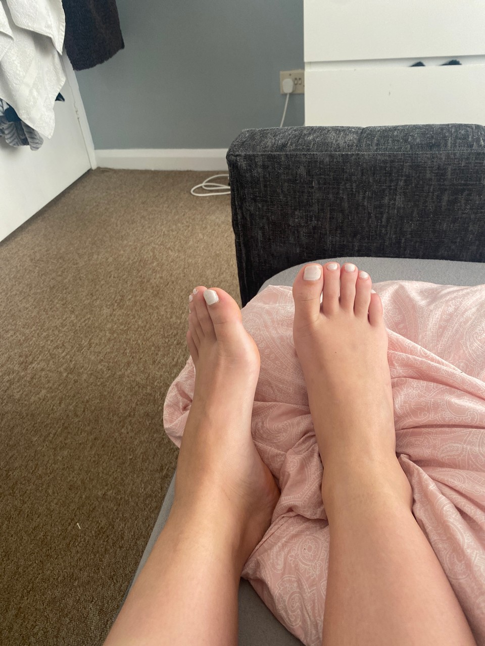 Ariana Campyloptera Feet