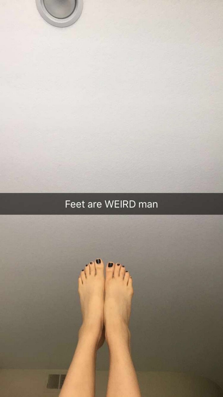 Cami Petyn Feet