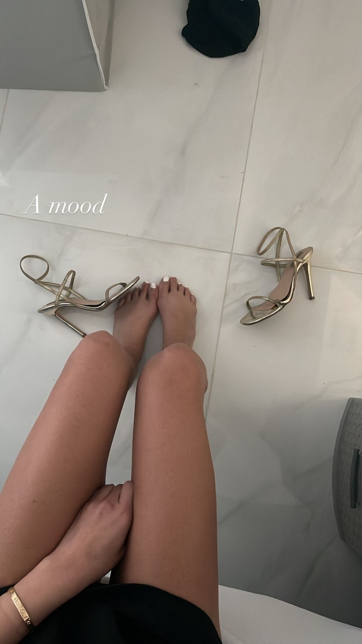 Cheyenne Elliott Feet