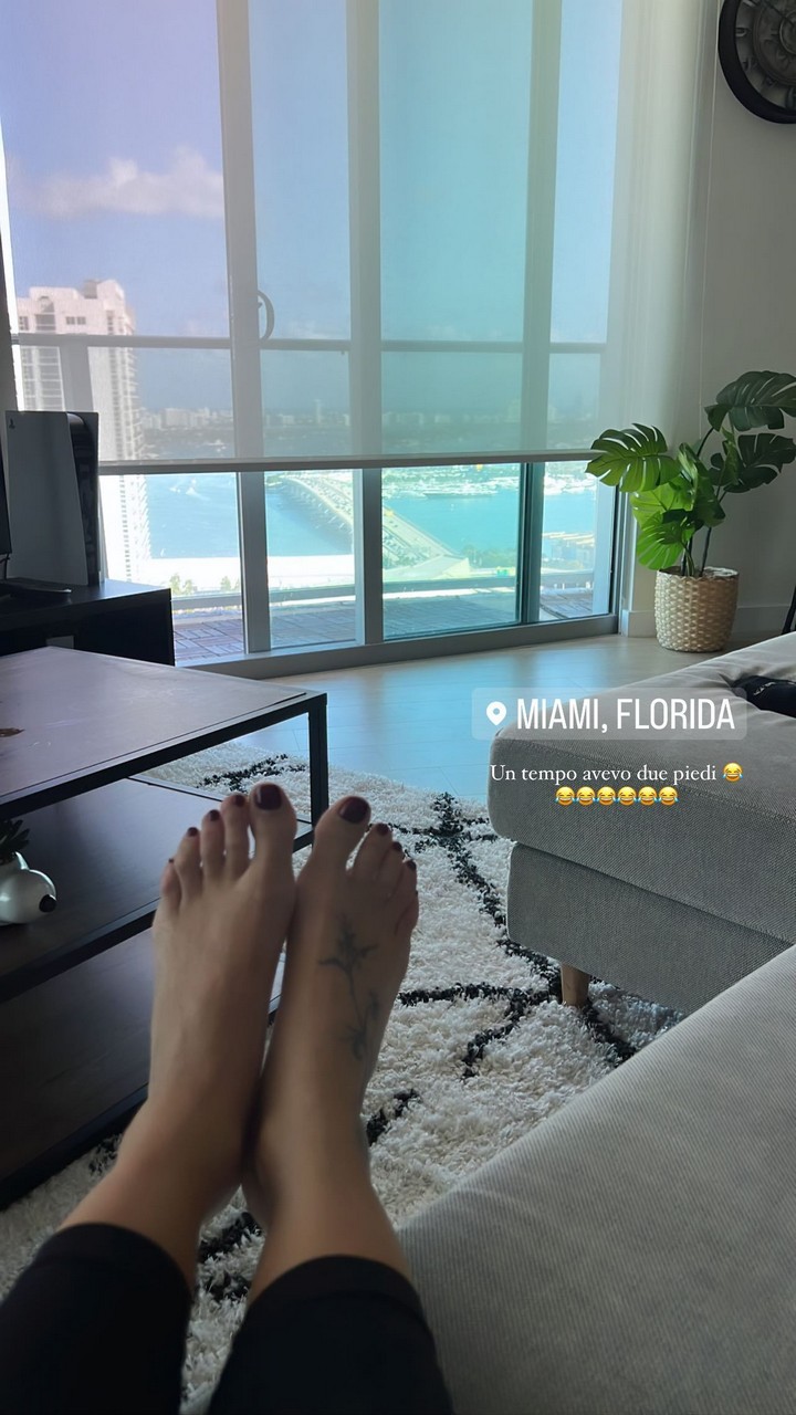 Eliana Michelazzo Feet