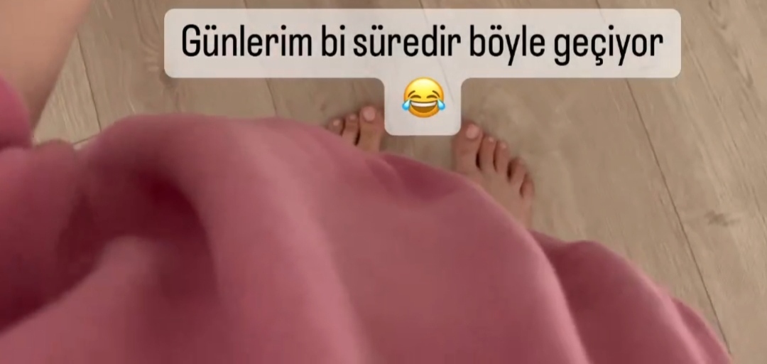 Fulya Zenginer Feet