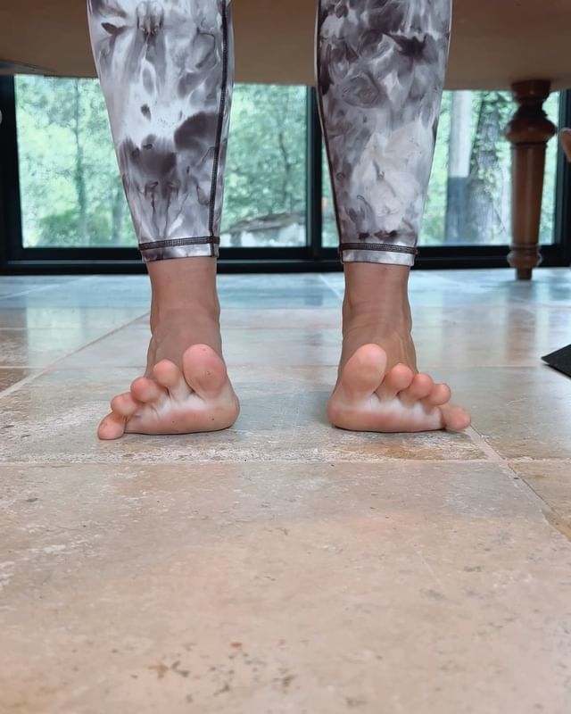 Halinka Hart Feet
