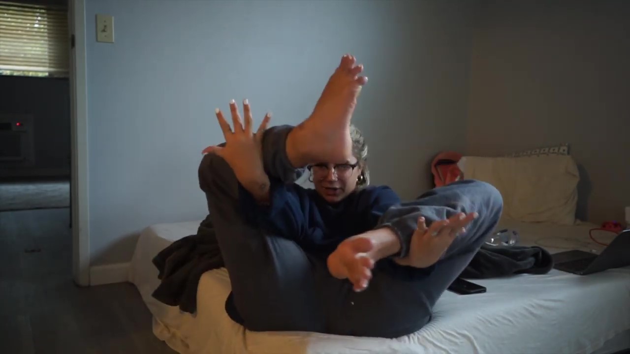 Kacey Dirksen Feet