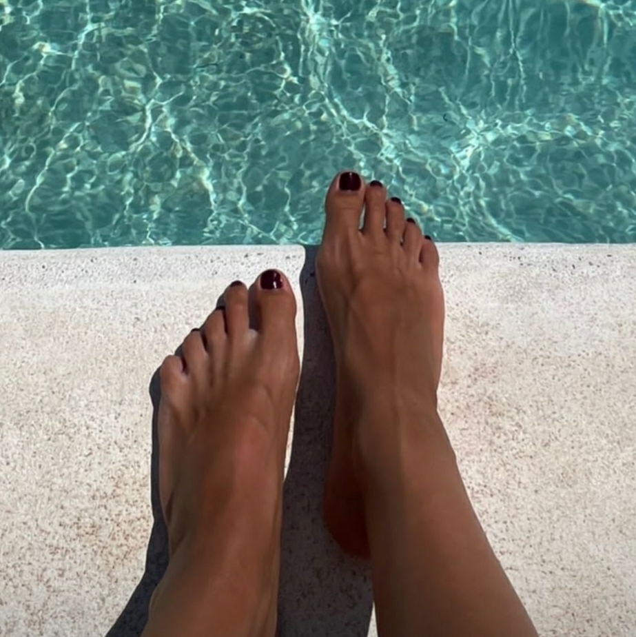 Krystallia Zissiopoulou Feet