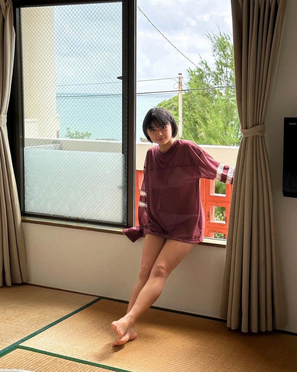Miku Kuwajima Feet