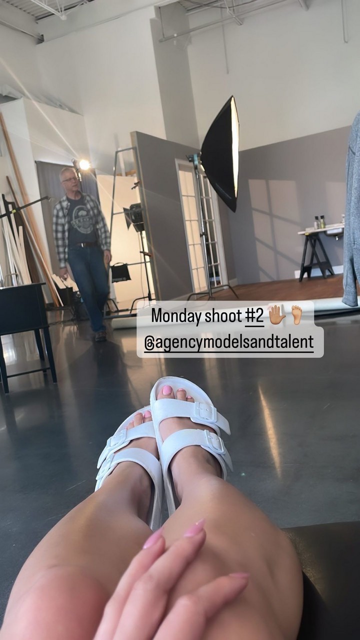 Mina Lavalier Feet