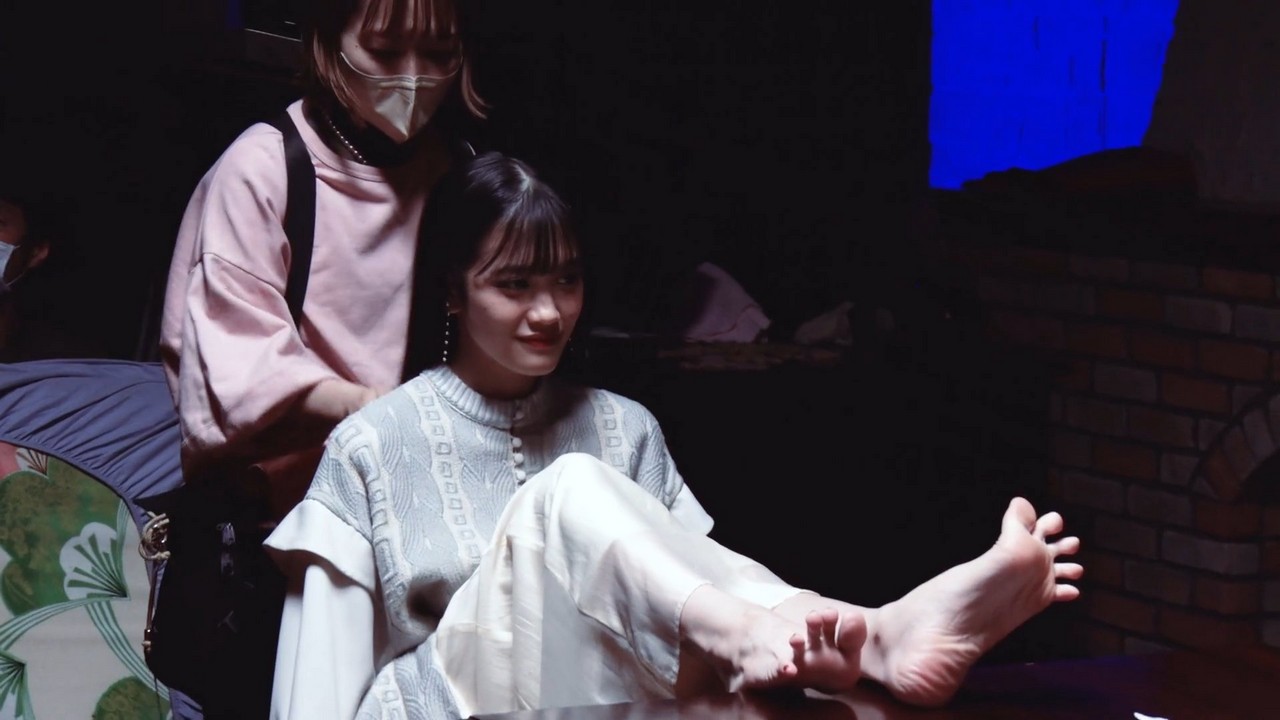 Moeka Koizumi Feet