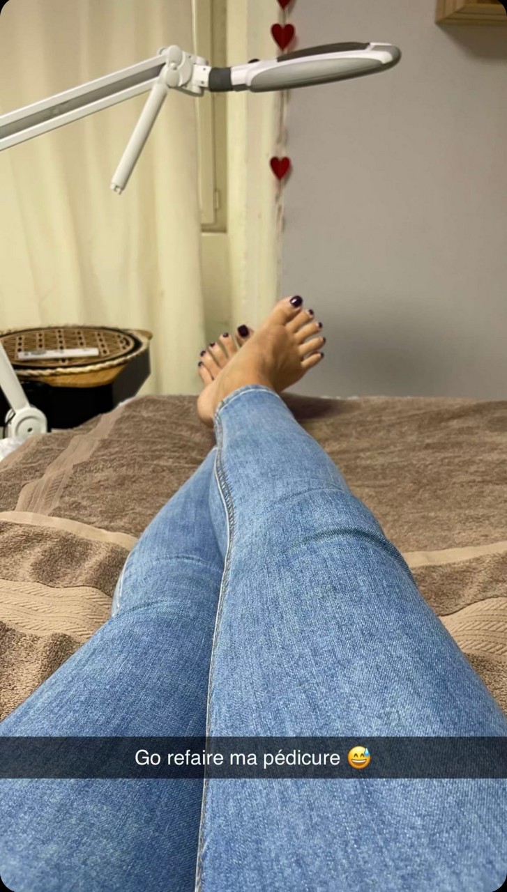 Safia Alba Feet