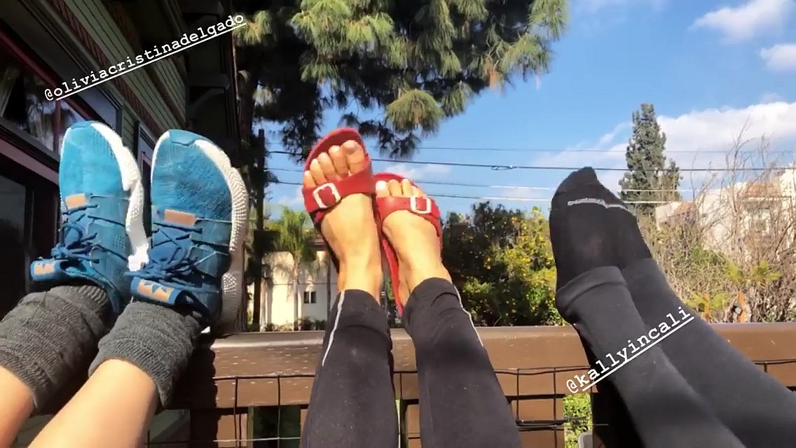 Suzanna Akins Feet