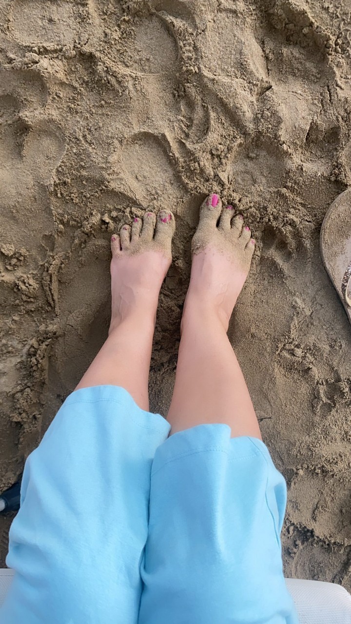 Zara Yilmaz Feet