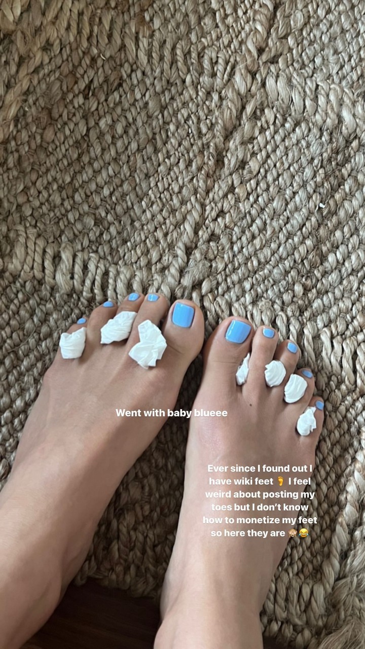 Aimee Song Feet
