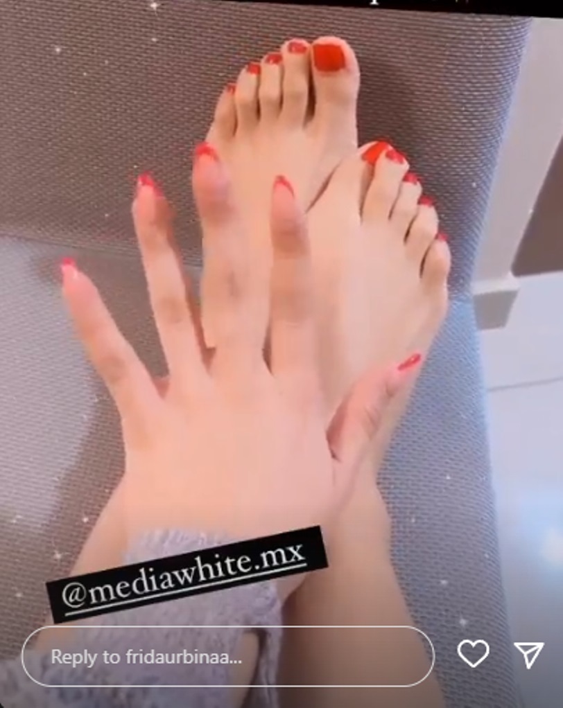 Frida Ximena Feet