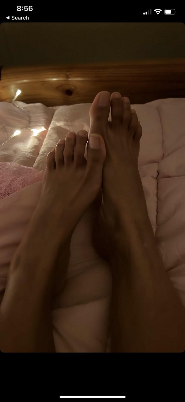 Julya Antoinette Feet