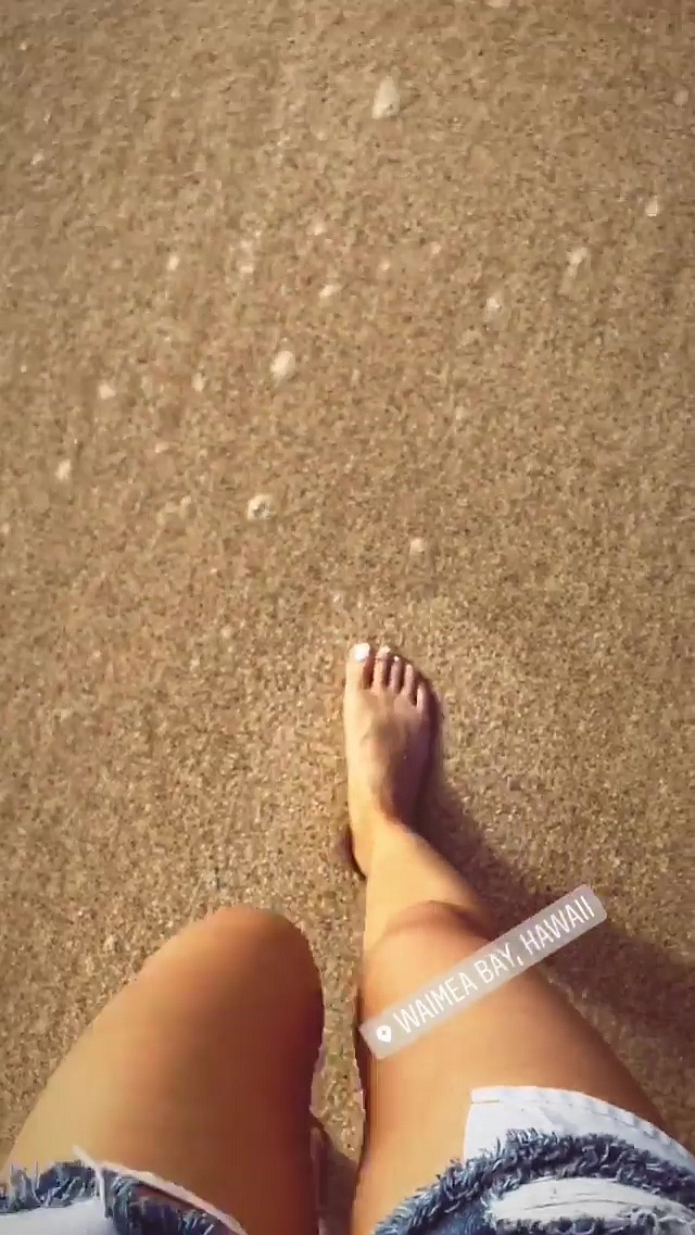 Shannon Skiles Feet
