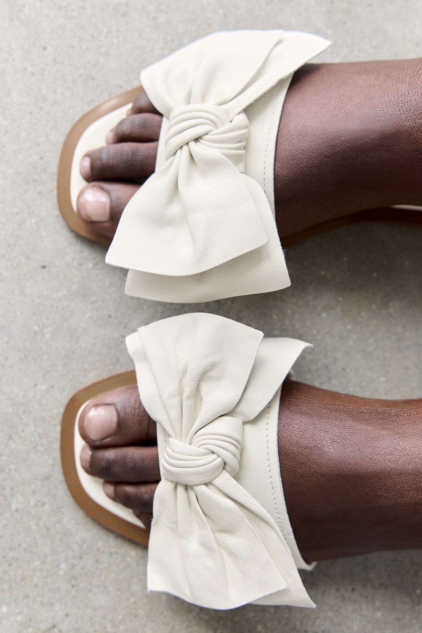 Abeny Nhial Feet
