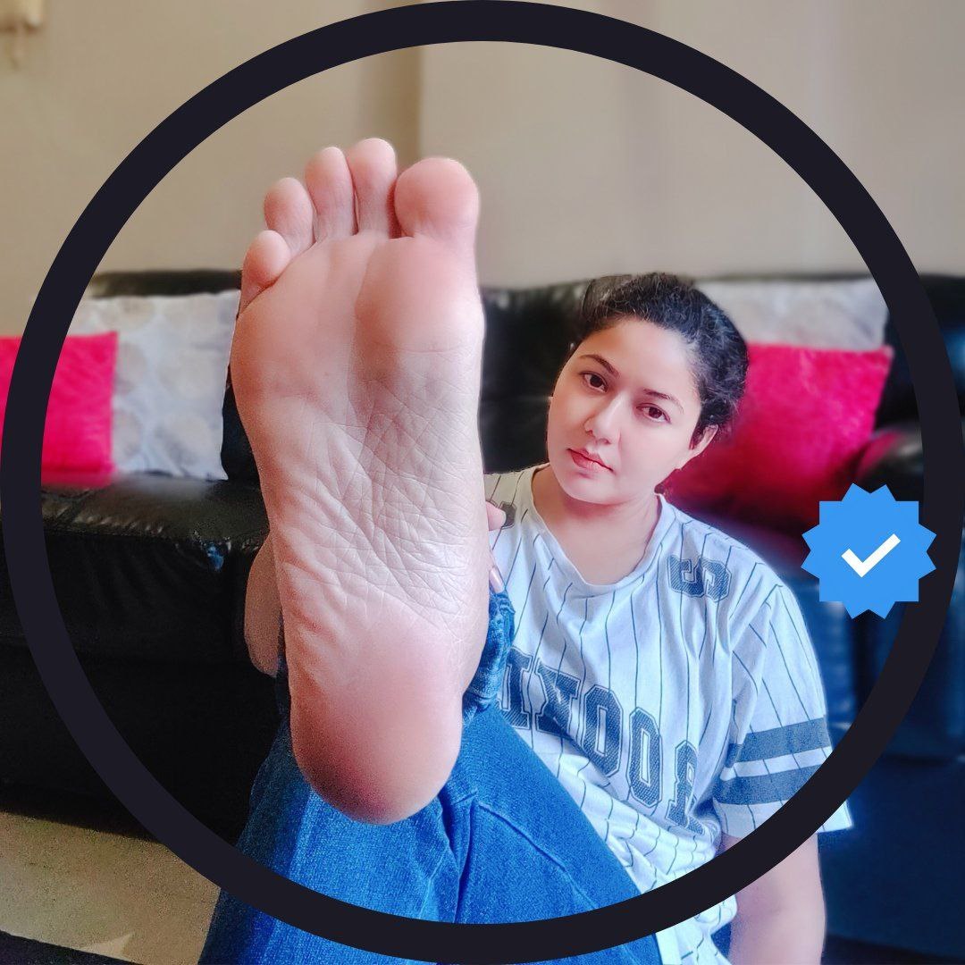 Advika Bhardwaj Feet